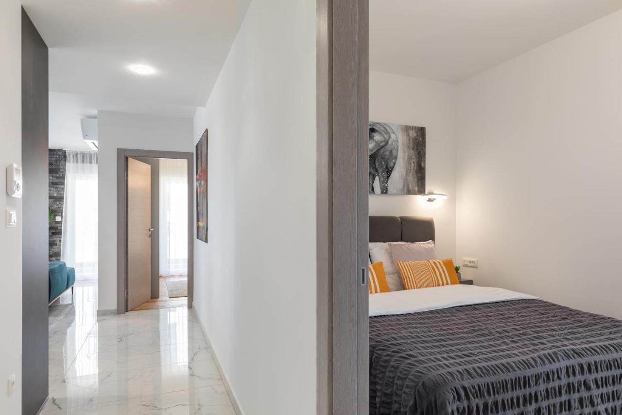 Elysian Zen Luxury Apartment - Two Bedroom Apartment With Terrace And Sea View Split Exterior photo